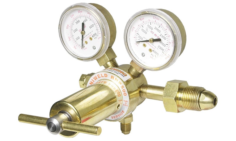 Nitrogen pressure test for automotive air conditioning system