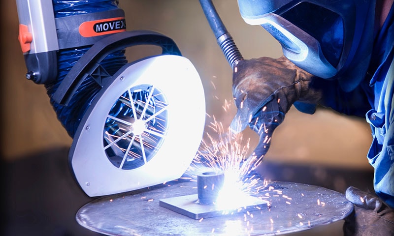 Welding fume extraction system in a bodyshop